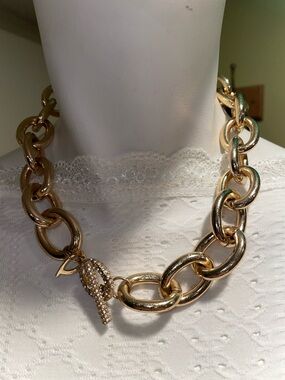 Large Chunky Gold Tone Chain Necklace with Toggle Clasp and Crystal Like Accents
